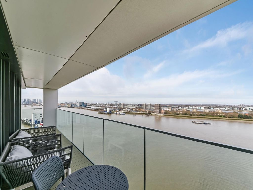 3 bed flat for sale in Royal Arsenal Riverside, Woolwich SE18, £