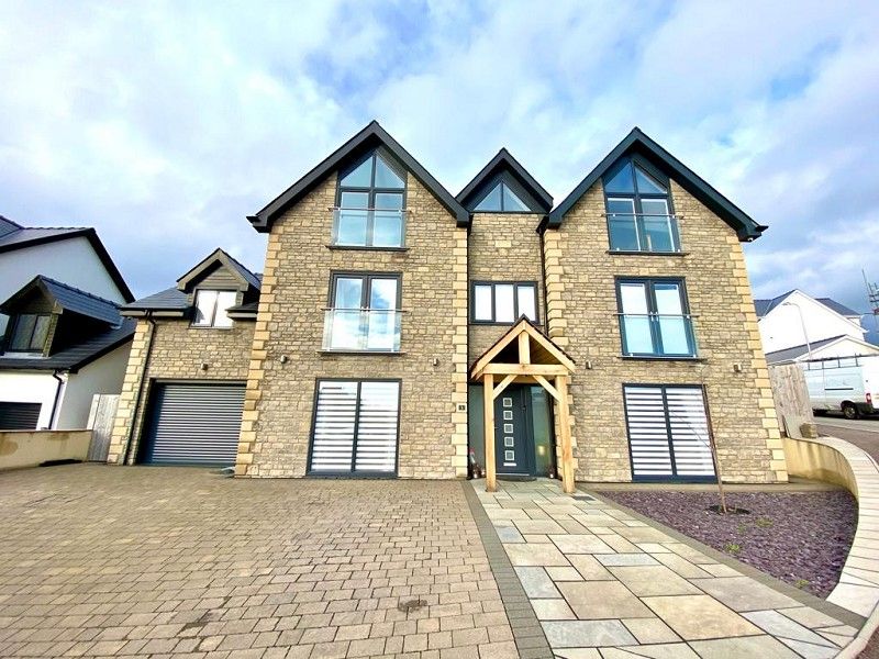 5 bed detached house for sale in Abergarw Meadow, Brynmenyn, Bridgend