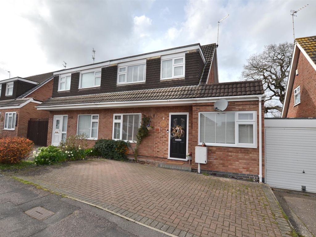4 bed semidetached house for sale in Field Avenue, Shepshed