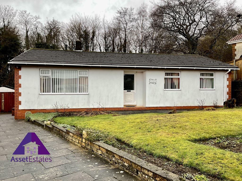 3 bed detached bungalow for sale in The Paddocks, Brynithel