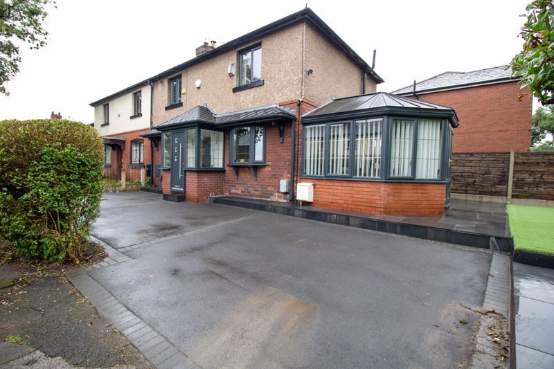3 bed semidetached house for sale in Hawthorne Avenue, Farnworth