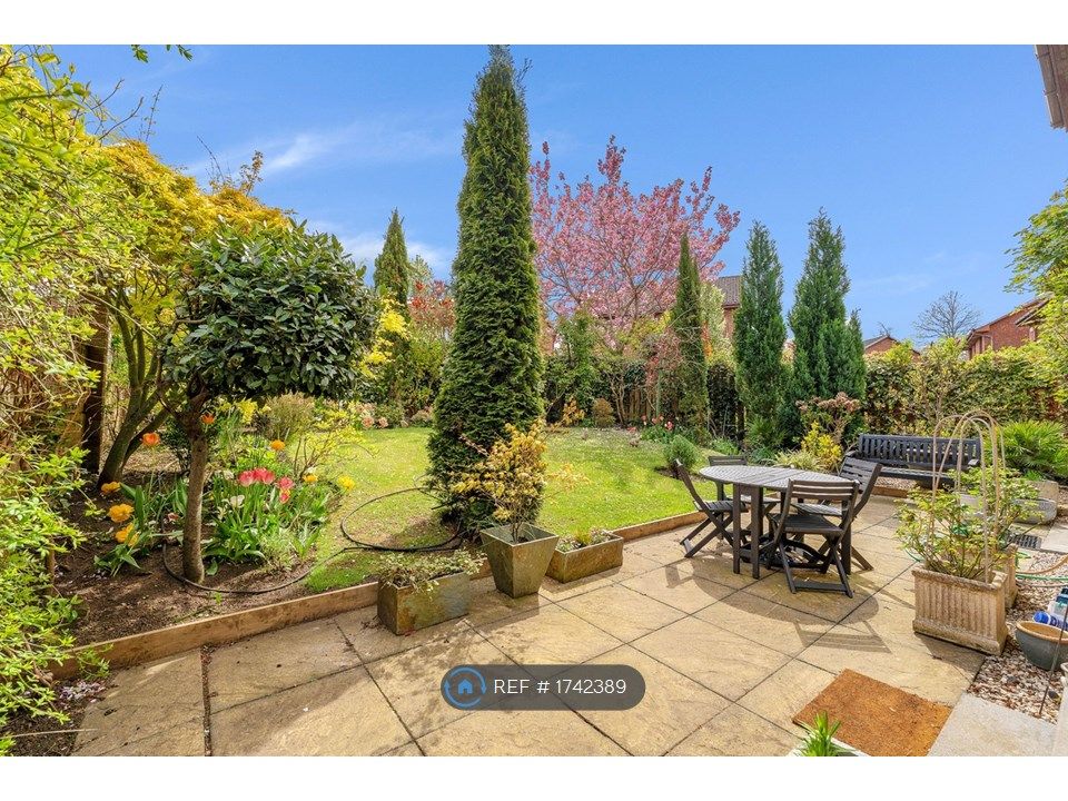 3 bed detached house to rent in Guardwell Crescent, Edinburgh EH17 Zoopla