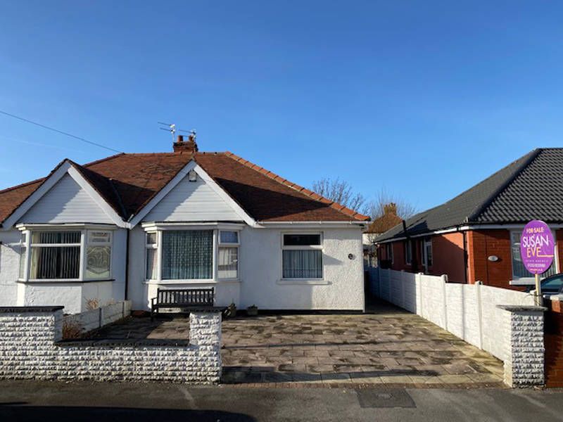 2 bed semidetached bungalow for sale in St. Andrews Avenue, Thornton