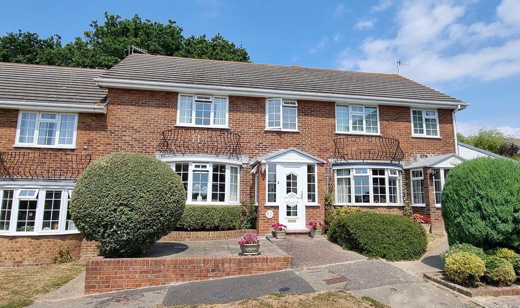 3 bed terraced house for sale in Links Drive, BexhillOnSea TN40 Zoopla