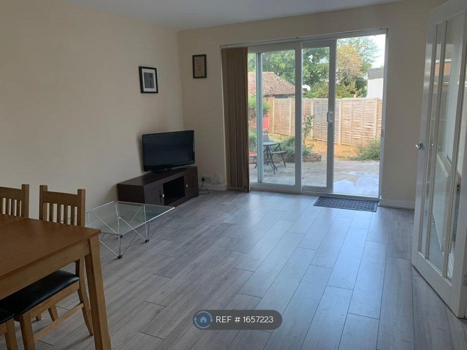 3 bed semidetached house to rent in Mark Rutherford Road, Bedford MK42 Zoopla