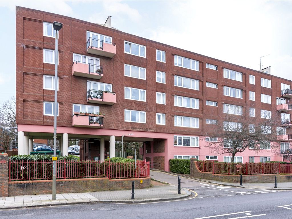 2 bed flat to rent in Wimbledon Park Court, Wimbledon Park Road