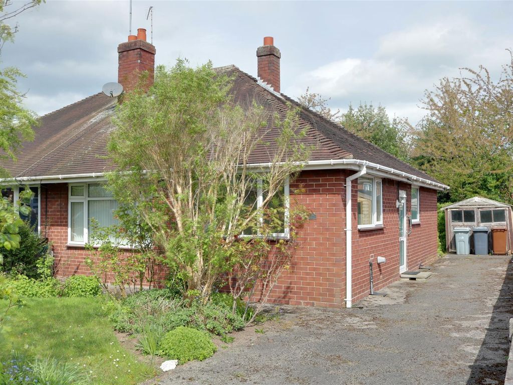 2 bed semidetached bungalow for sale in Poplar Drive, Alsager, Stoke