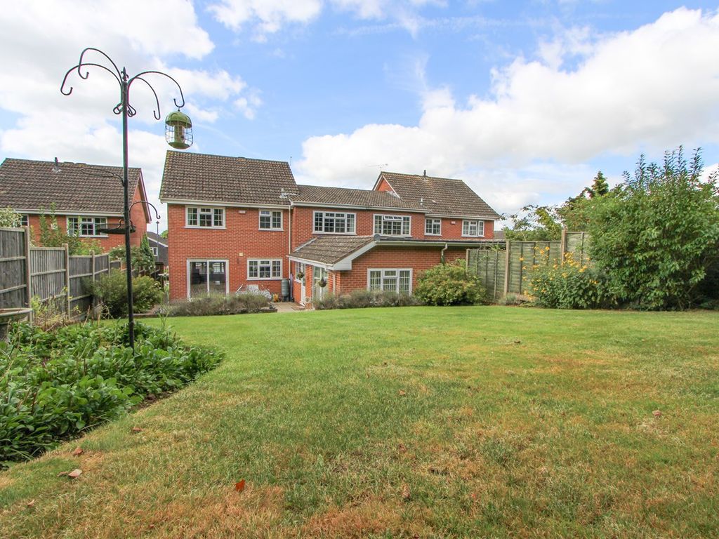 4 bed property for sale in Dorset Way, Yate BS37, £525,000 Zoopla