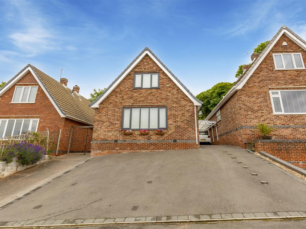 3 bed detached bungalow for sale in Blake Road, Stapleford, Nottingham