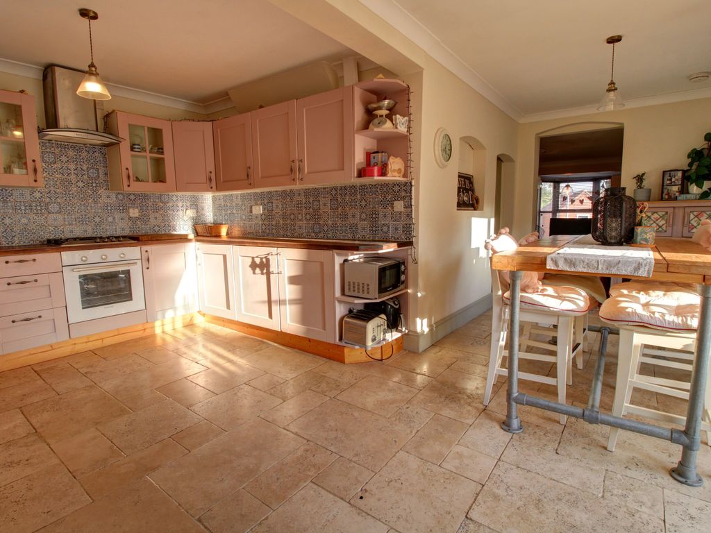 3 bed end terrace house for sale in Woodbridge Road, Ipswich IP4 Zoopla