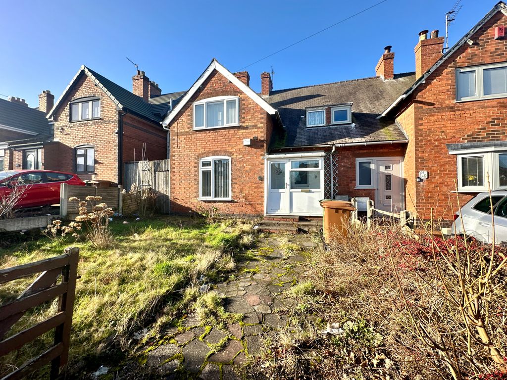 3 bed semidetached house for sale in Well Lane, Walsall WS3, £180,000