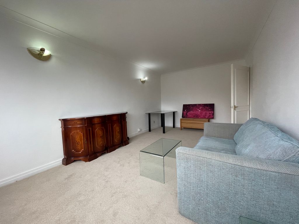 2 bed flat to rent in Cambridge Square, London W2 Zoopla