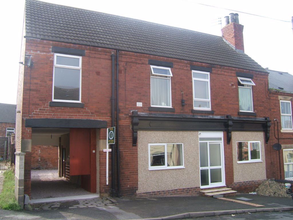 1 bed flat to rent in Flat 1, 3 Queen Street, Pilsley S45 Zoopla