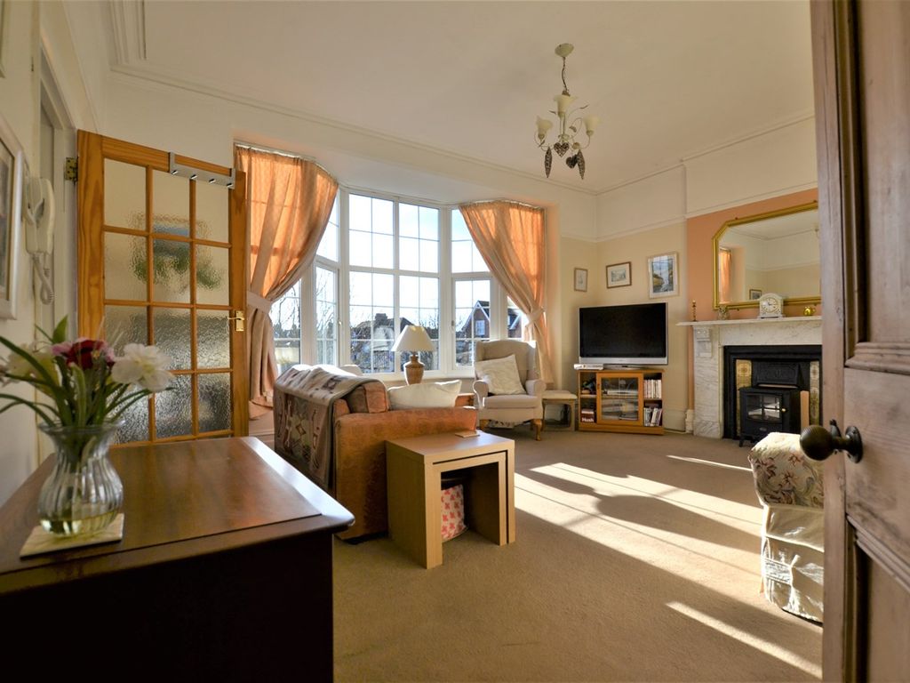 1 bed flat for sale in Cantelupe Road, BexhillOnSea TN40 Zoopla