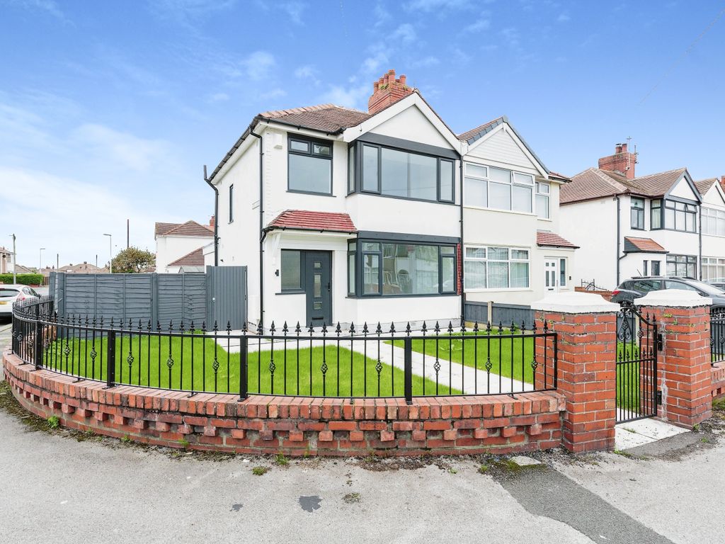 3 bed semidetached house for sale in North Drive, ThorntonCleveleys