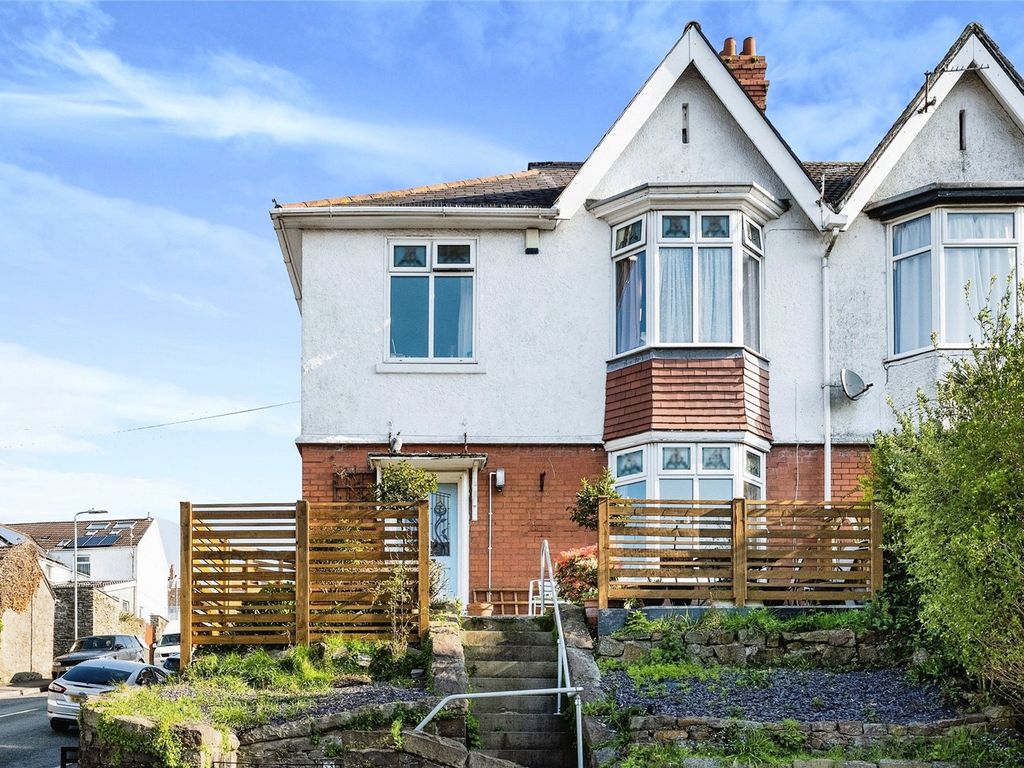 4 bed semidetached house for sale in Eversley Road, Sketty, Abertawe