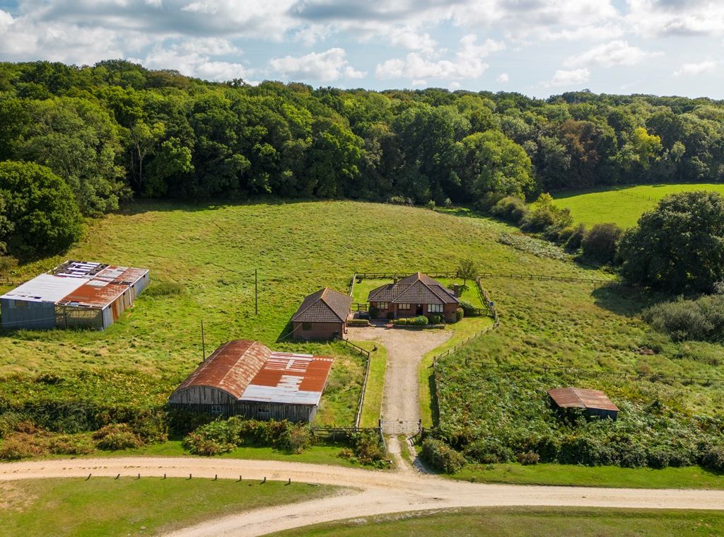 2 bed bungalow for sale in Toms Lane, Linwood, Ringwood BH24, £850,000