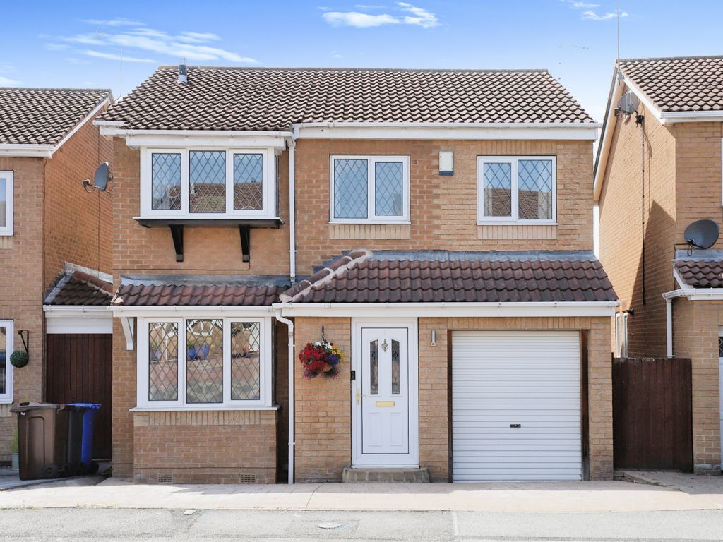 4 bed detached house for sale in Rufford Rise, Sothall, Sheffield