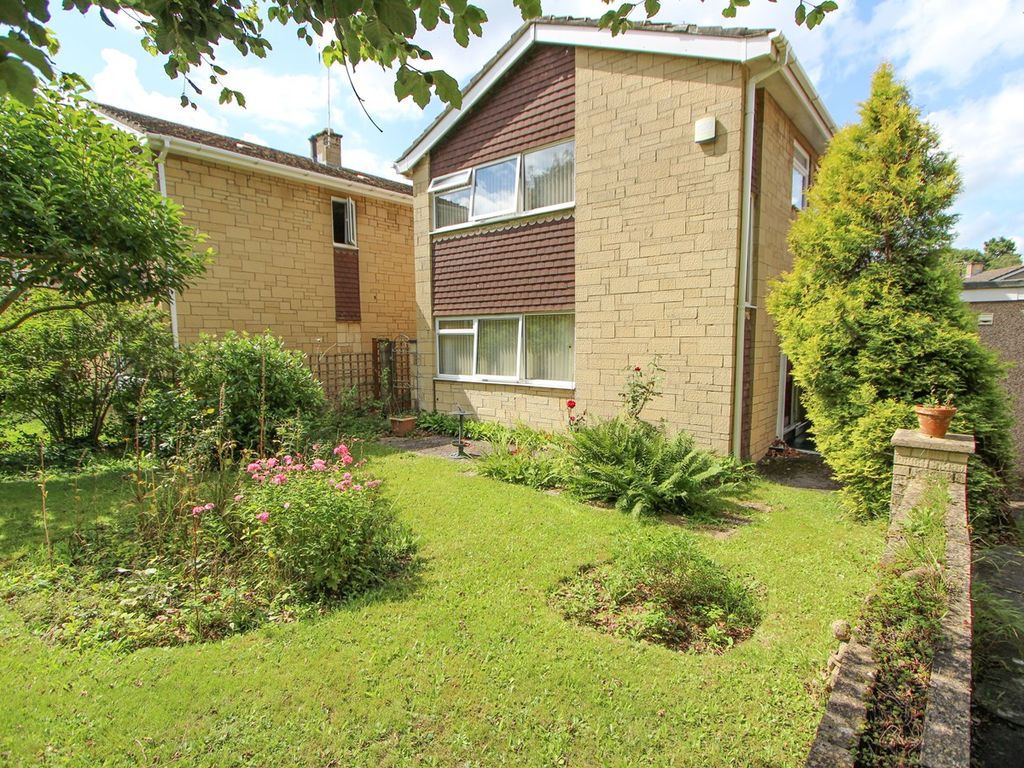 3 bed linkdetached house for sale in Elmgrove Drive, Yate BS37, £360,000 Zoopla