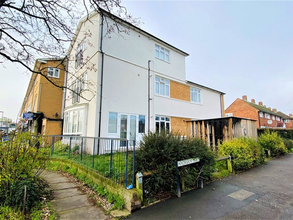 2 bed flat for sale in Clare Road, Stanwell, 119121 Clare Road TW19