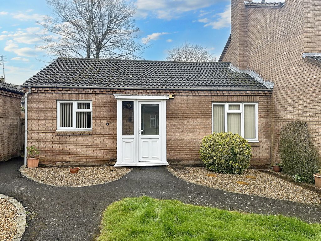 1 bed terraced bungalow for sale in Betnell Grove, Madeley, Telford ...