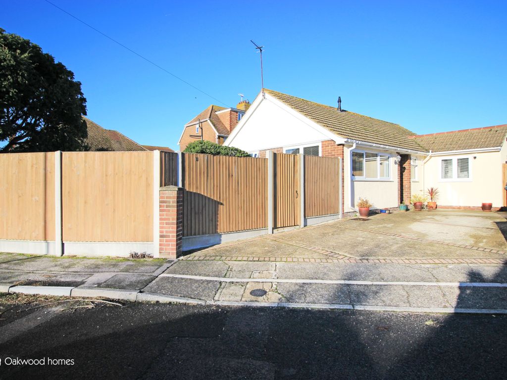 3 bed detached bungalow for sale in Rosemary Gardens, Broadstairs CT10