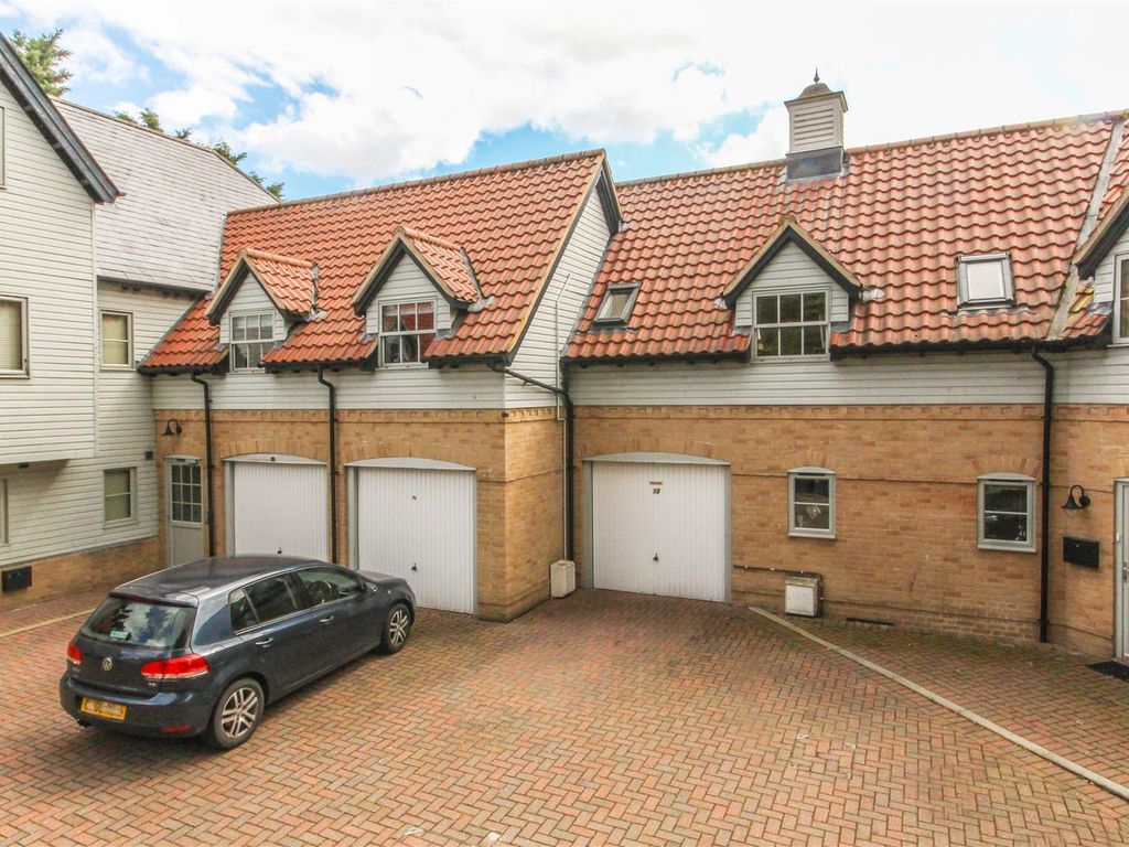 2 bed flat for sale in Mill Hill, Newmarket CB8, £210,000 Zoopla