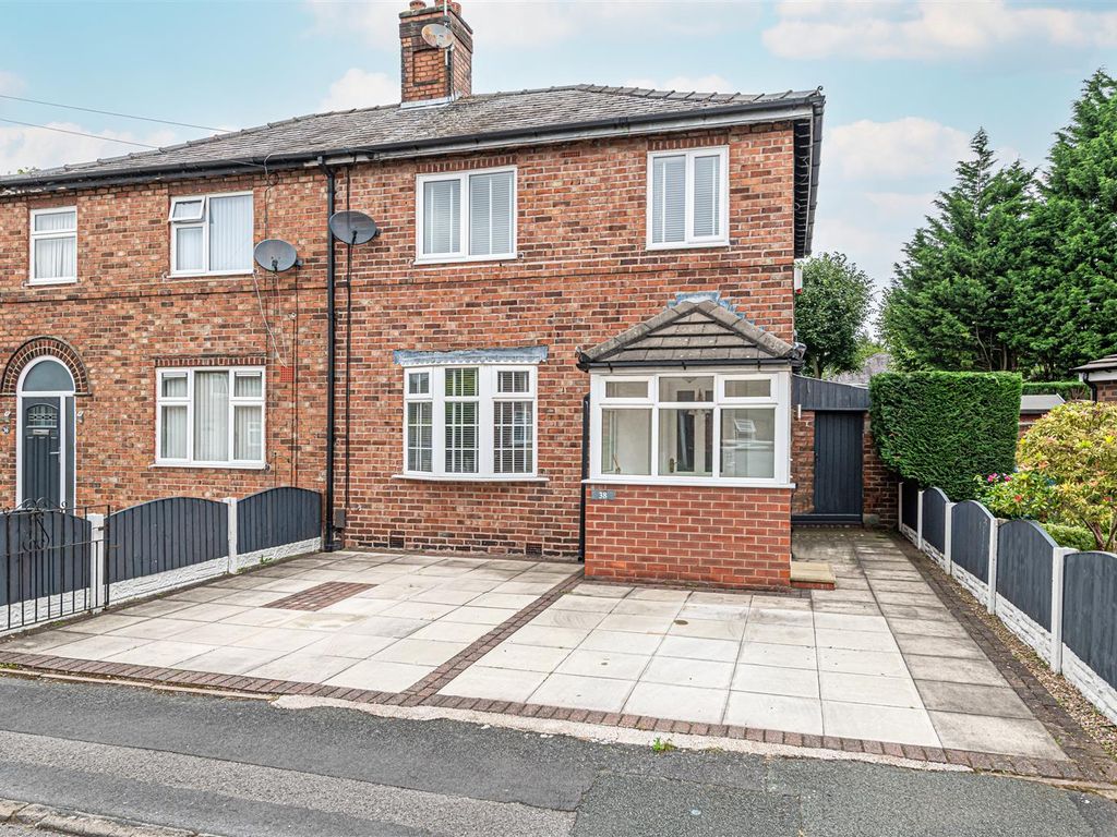 3 bed semidetached house for sale in Pearson Avenue, Warrington