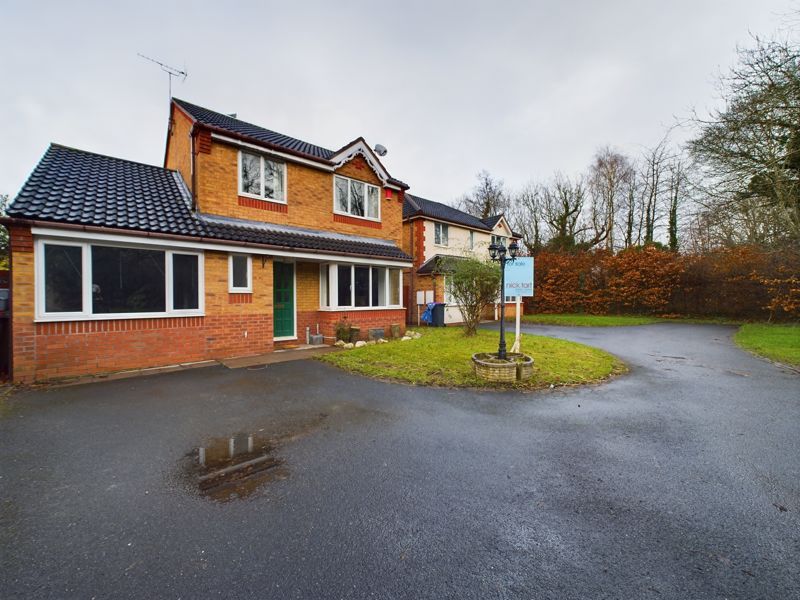 3 bed detached house for sale in Cedarwood Drive, Muxton, Telford TF2, £295,000 Zoopla