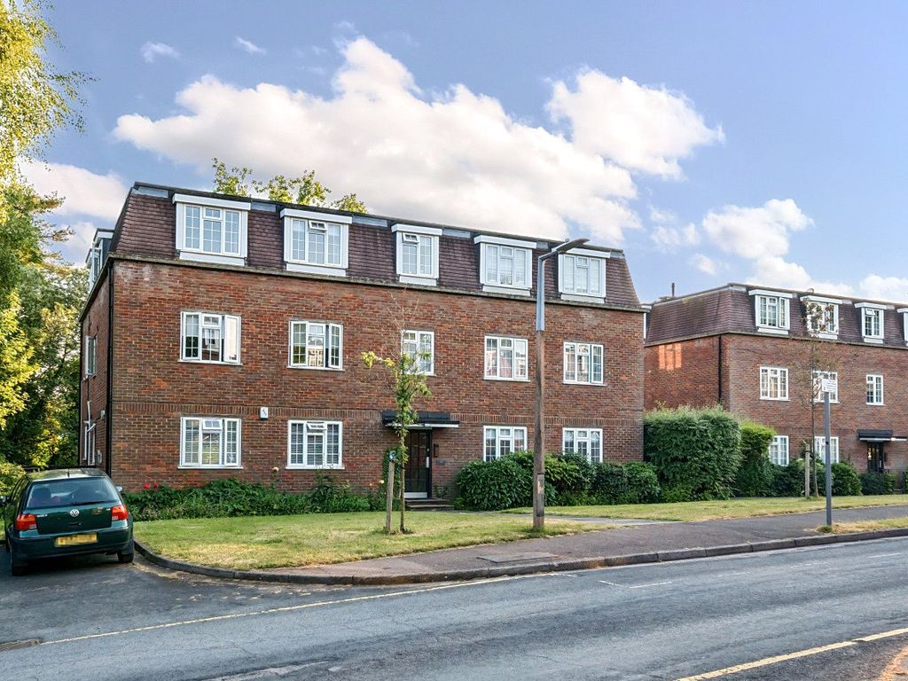 3 bed flat for sale in Craigmount, Radlett, Hertfordshire WD7 Zoopla