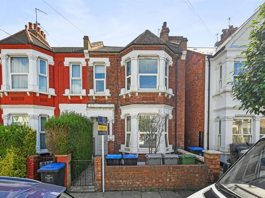 2 bed flat for sale in Churchill Road, London NW2 Zoopla