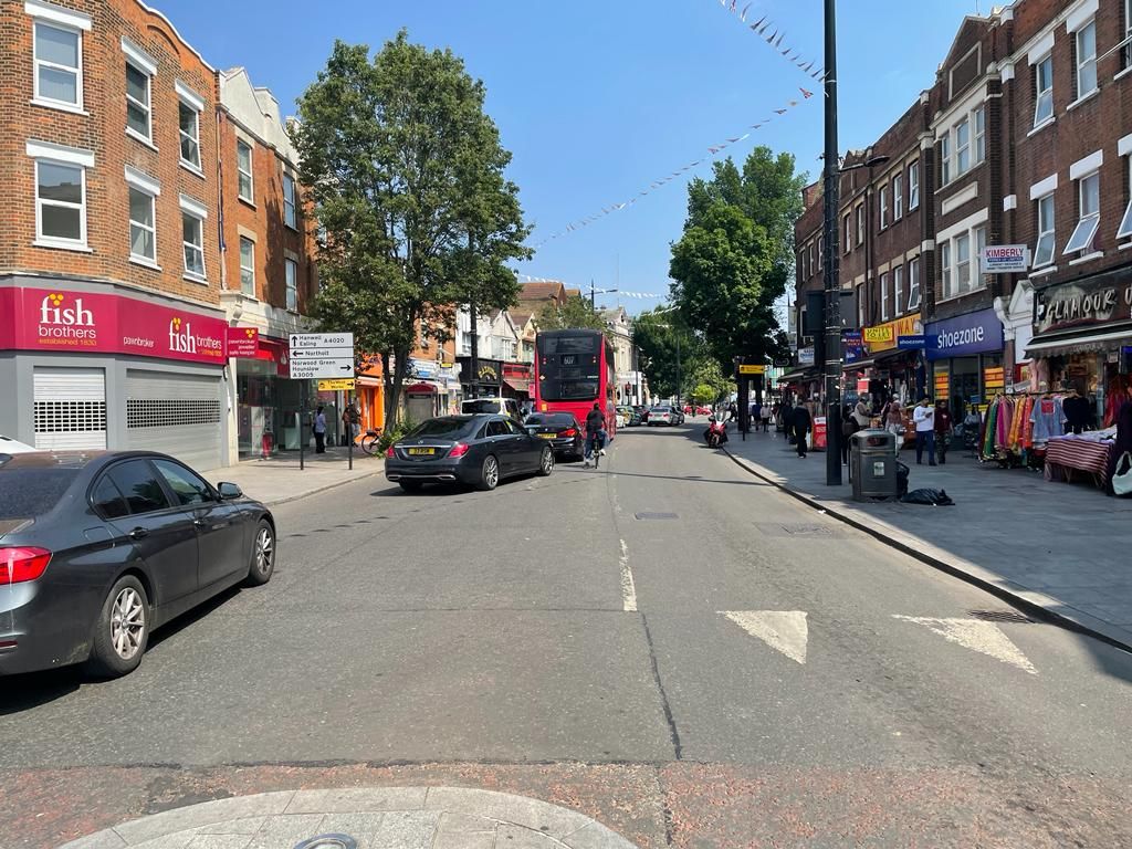 Retail premises to let in The Broadway, Southall UB1, £140,000 pa Zoopla