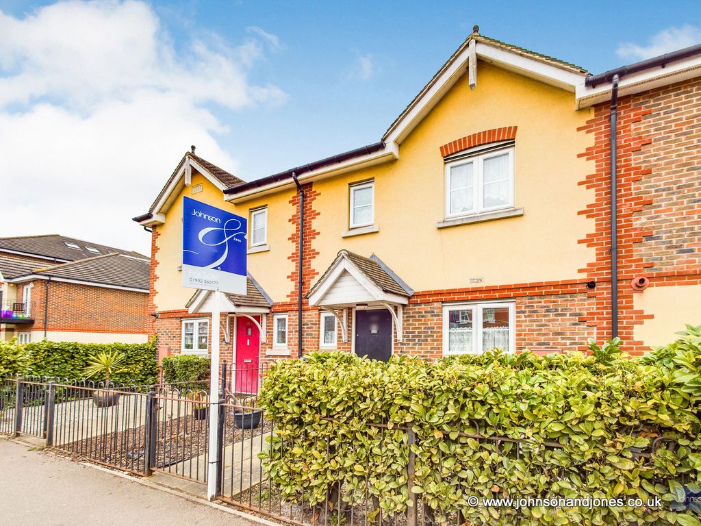 3 bed semidetached house for sale in Eastworth Road, Chertsey KT16
