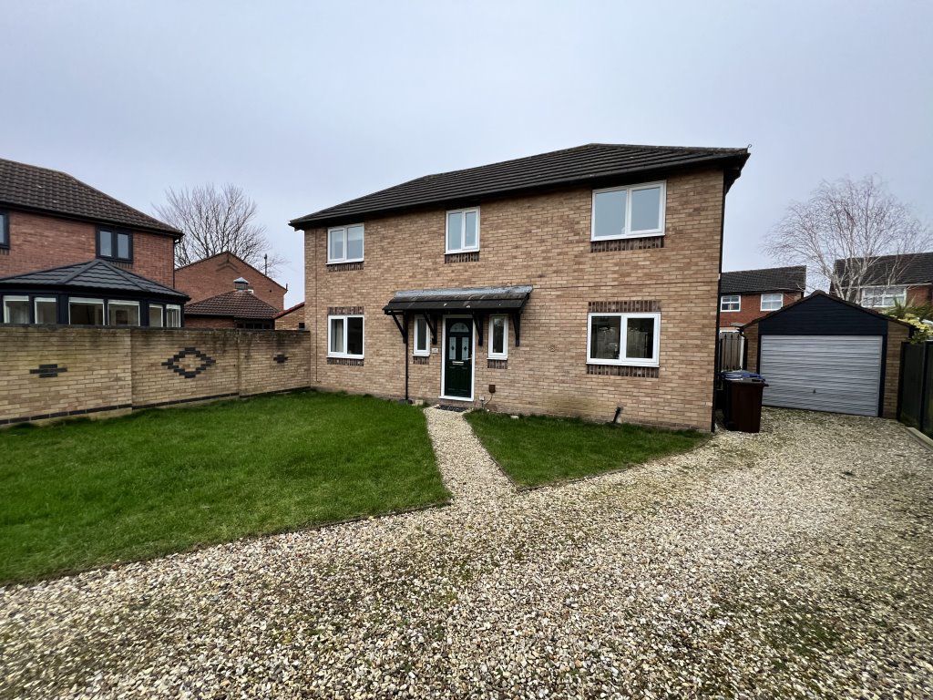 4 bed detached house to rent in Pasture Way, Sherburn In Elmet LS25, £