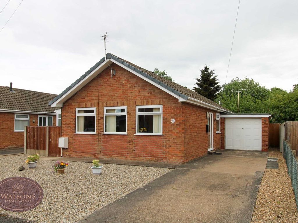 3 bed detached bungalow for sale in Kings Drive, Brinsley, Nottingham