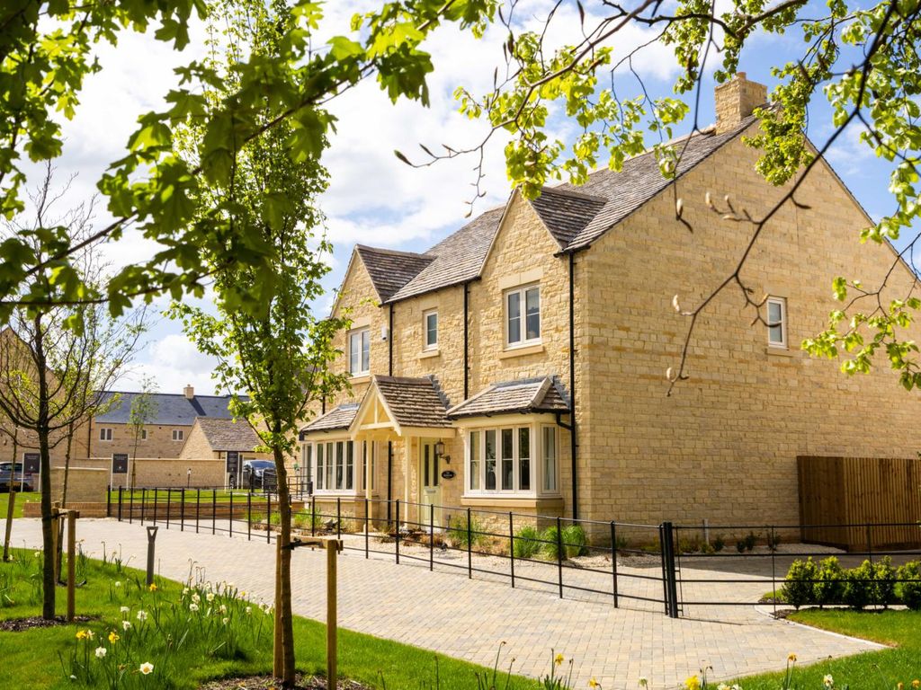 New home, 5 bed detached house for sale in The Rosewood, Shilton Road