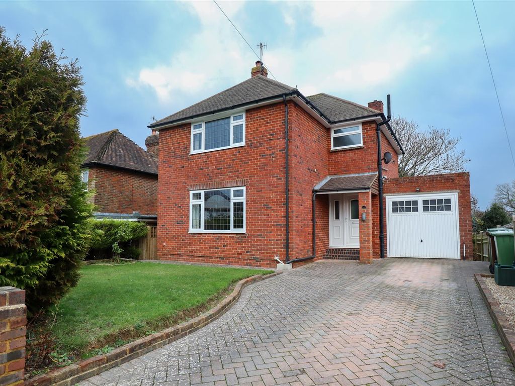 3 bed property for sale in Warwick Road, BexhillOnSea TN39, £525,000