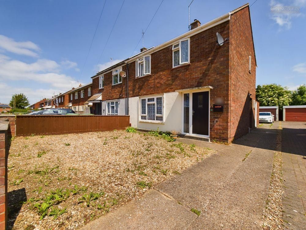 3 bed semidetached house for sale in Wilberforce Road, Peterborough