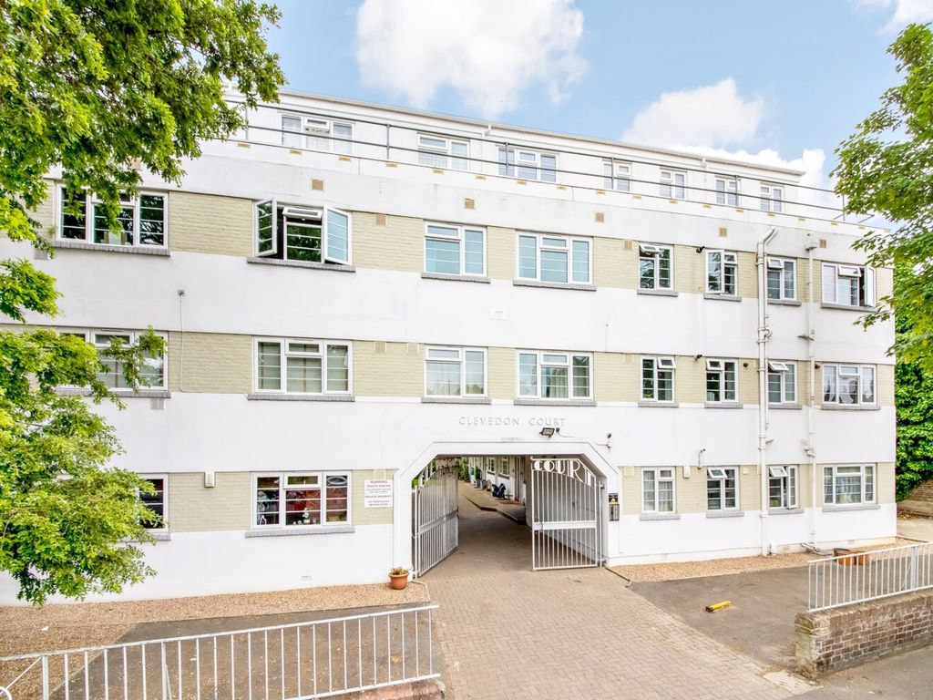 2 bed flat for sale in Clive Road, Dulwich, London SE21 Zoopla
