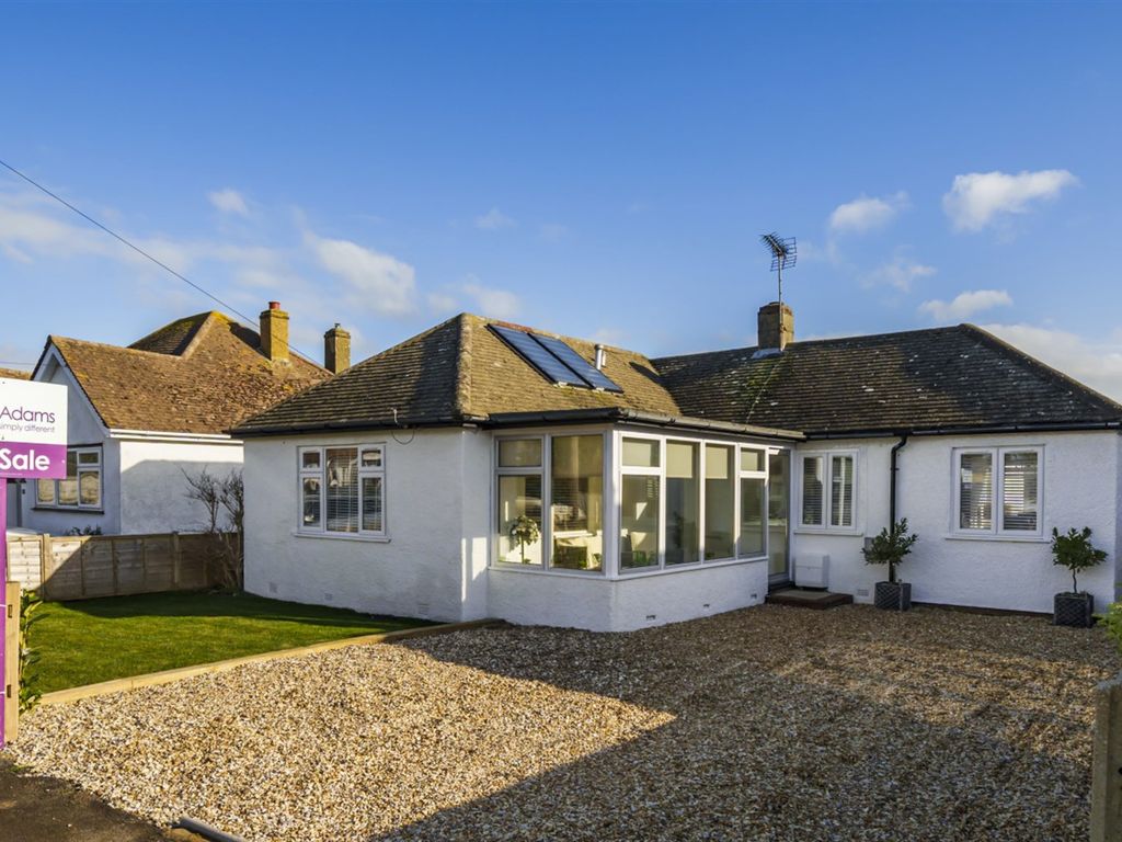 3 bed detached bungalow for sale in 30 Windsor Road, Selsey, West