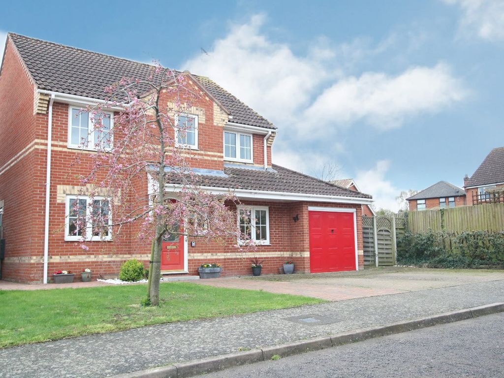 4 bed detached house for sale in Laurel Drive, Great Blakenham, Ipswich
