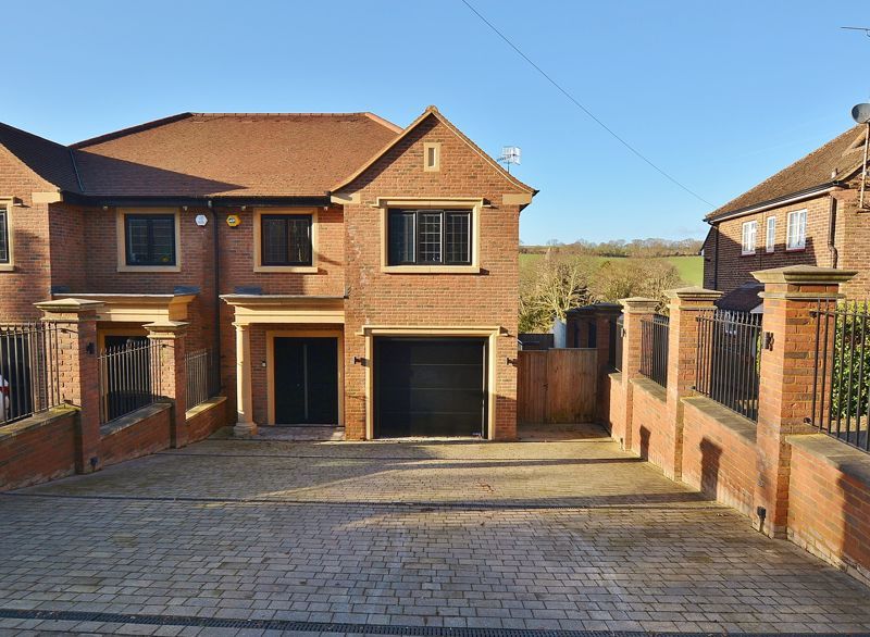 4 bed semidetached house for sale in Wash Hill Lea, Wooburn Green, High HP10 Zoopla