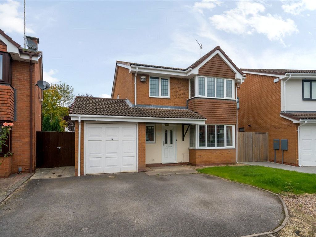4 bed detached house to rent in Butler Close, Kenilworth, Warwickshire