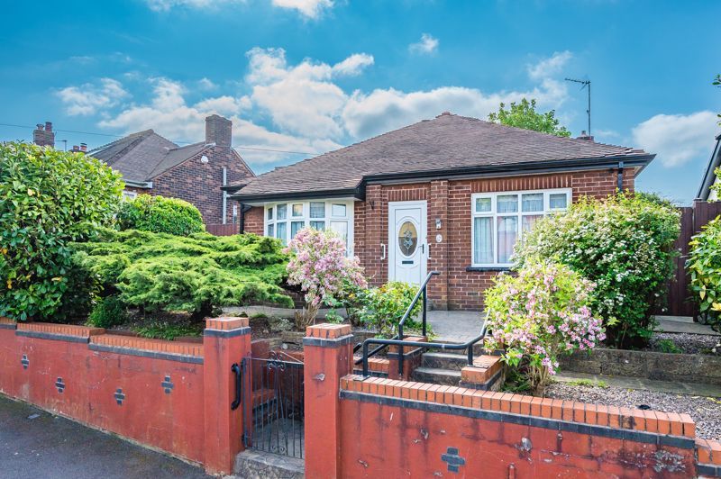 3 bed detached bungalow for sale in Clifton Crescent, Swinley, Wigan