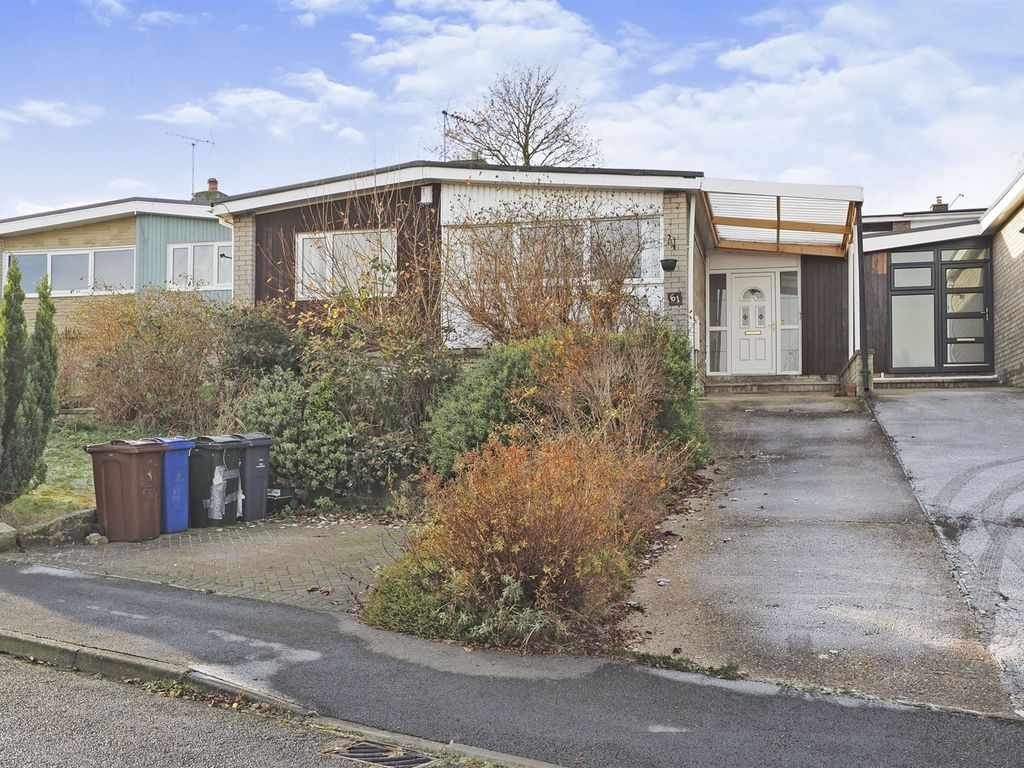 3 bed detached bungalow for sale in Limes Avenue, Staincross, Barnsley