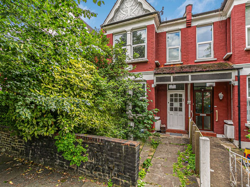 3 bed terraced house for sale in York Road, London N11, £645,000 Zoopla