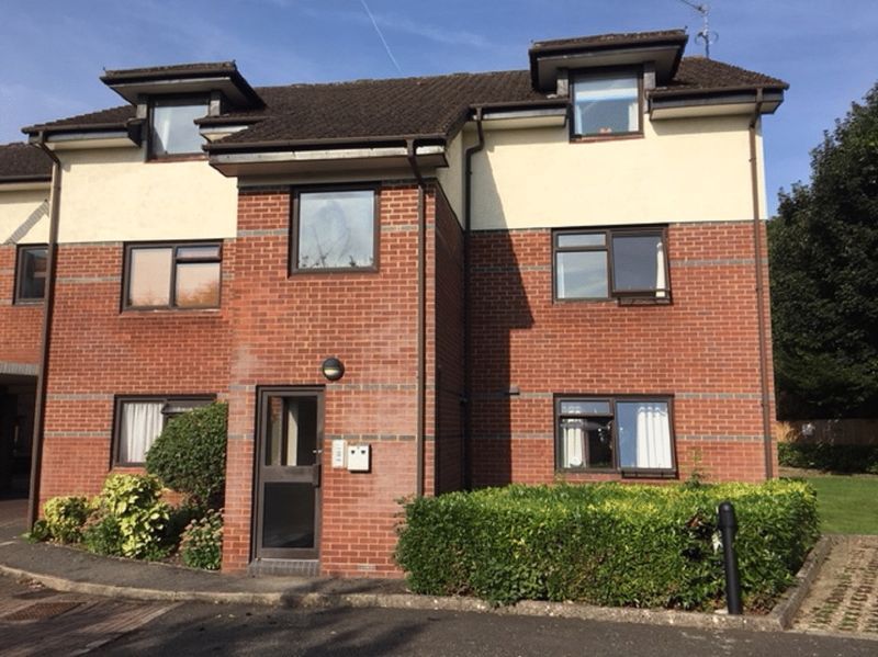 1 bed flat to rent in Woodley Court, Amersham HP7 Zoopla