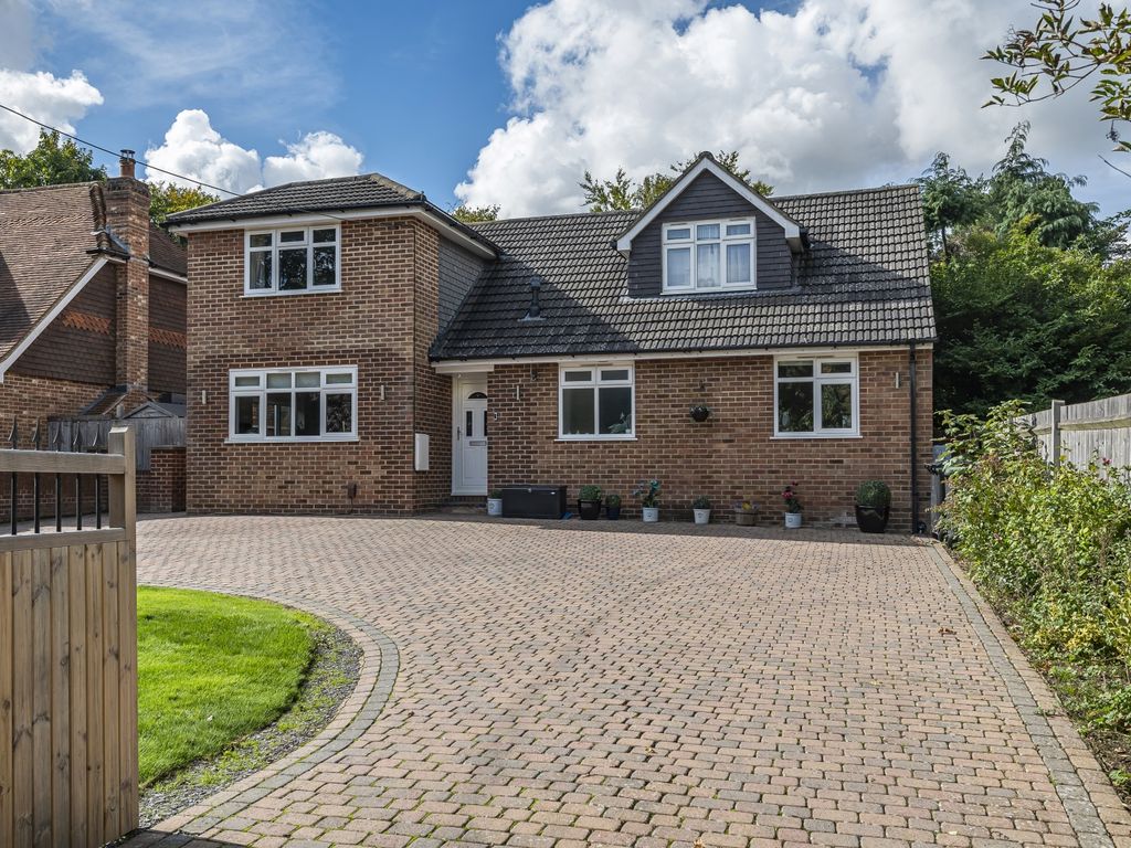 4 bed detached house for sale in Tunbury Avenue, Walderslade, Chatham ME5 Zoopla