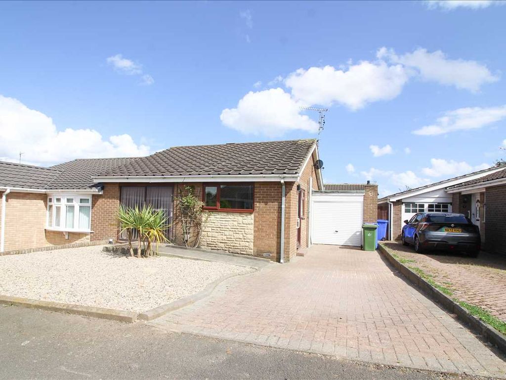 2 bed bungalow for sale in Rotherfield Close, Parkside Glade