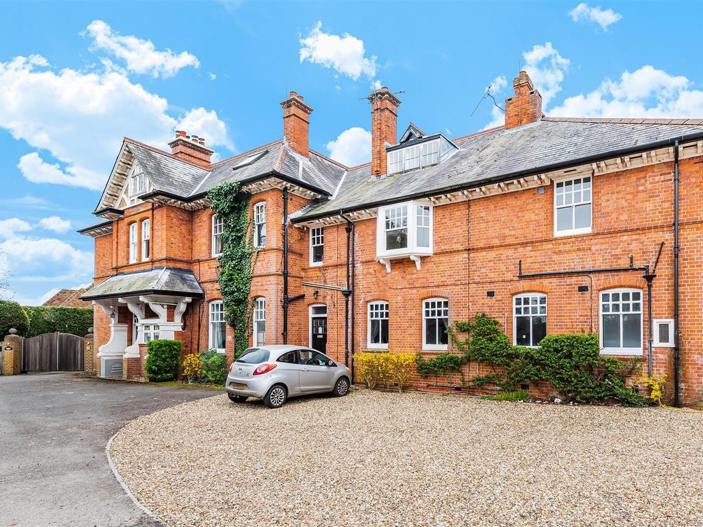 Grove Road, Guildford GU1